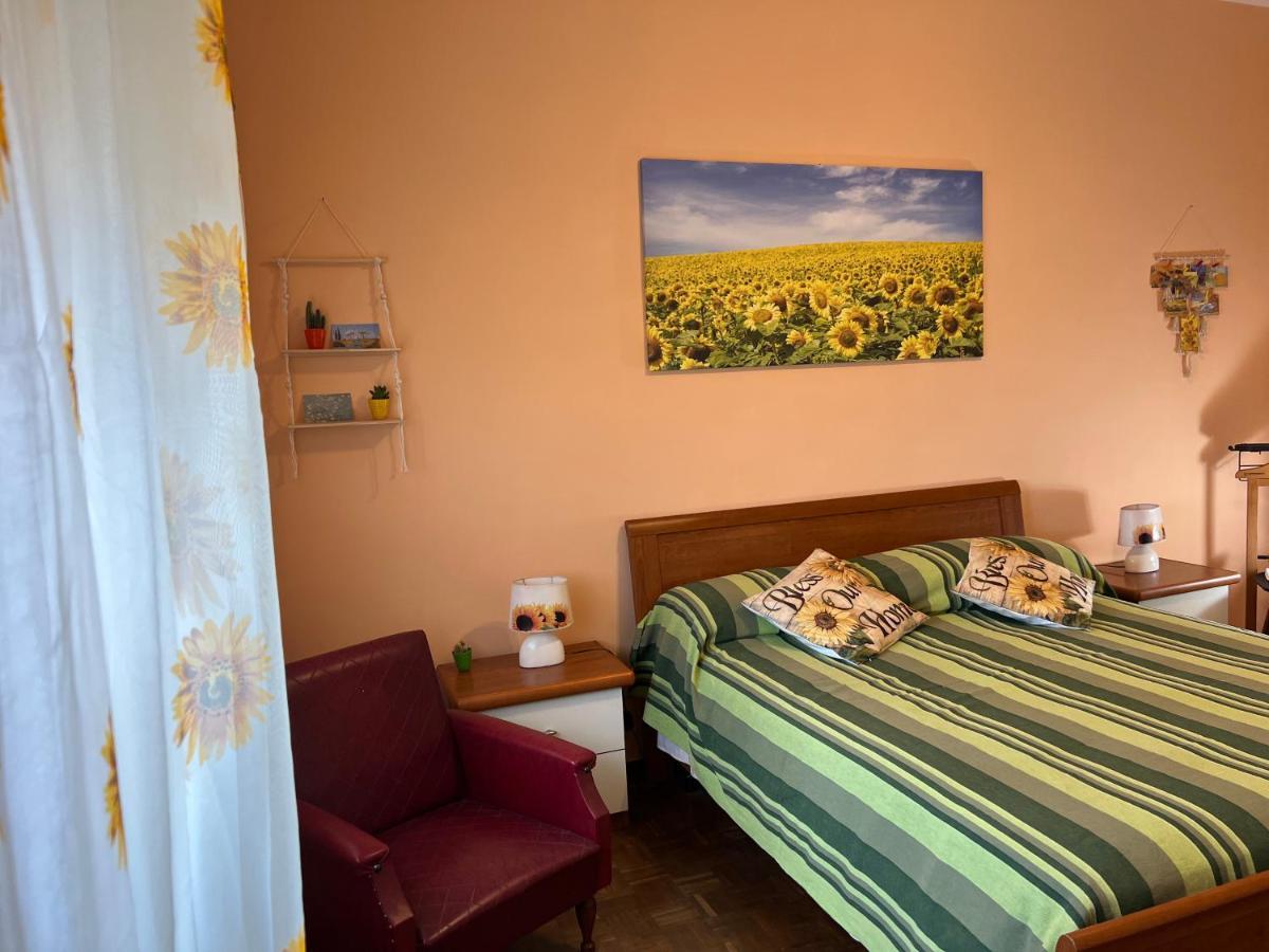 Bed and Breakfast Vicino A Tutto Vercelli Exterior foto