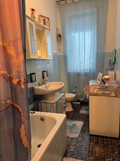 Bed and Breakfast Vicino A Tutto Vercelli Exterior foto